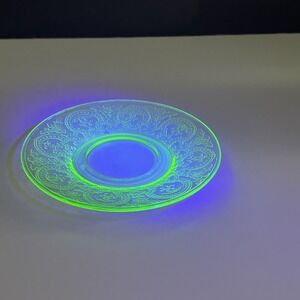 Vintage Uranium Green Horseshoe Saucers Indiana Glass 1930-33